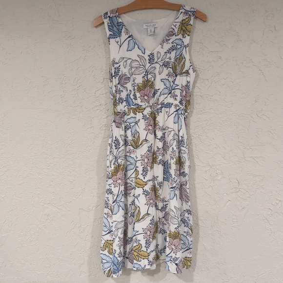 Rachel Zoe Dresses & Skirts - Rachel Zoe White Floral Sleeveless Dress Knee Length Women's 4 Easter Spring